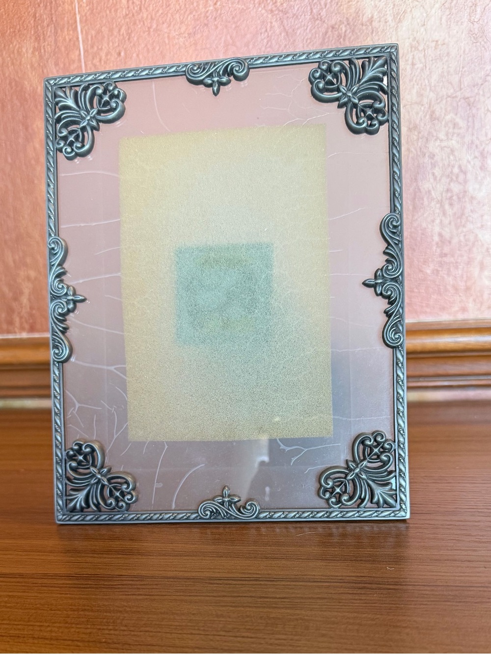 Malden International 4x6 Glass Floating Picture Frame Ornate Pewter Tabletop VTG